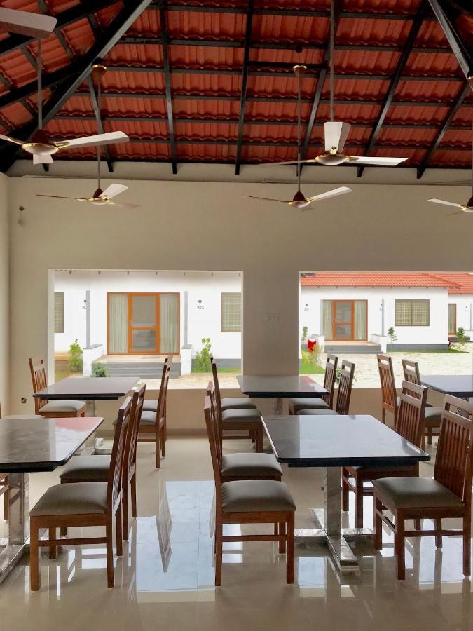 MALLI resort Dharapuram Exterior foto